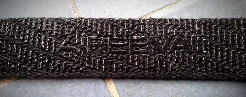 Siliconen opdruk aan de binnenkant van Reeva lifting strap